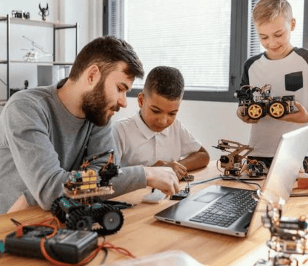 Top 10 Must-Have Resources from STEM Education Suppliers for Classroom Success