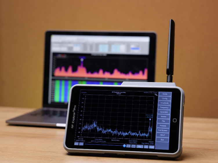 RF Explorer®Pro - Touch Screen Spectrum Analyzer