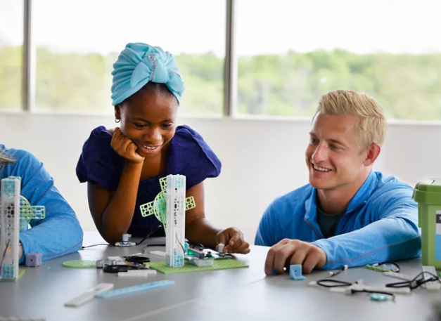 Wind Turbine Kit with Microbit v2