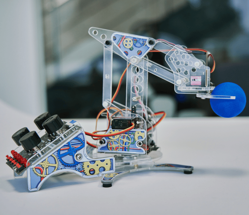CircuitMess Armstrong DIY Robotic Arm