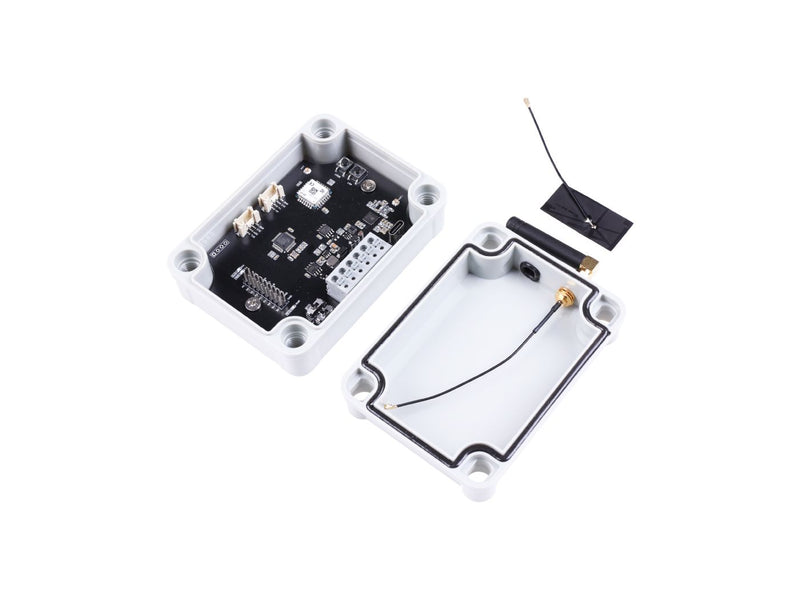 Wio ESP32 CAN Dev Kit - embedded STM32WLE5JC&ESP32-C3, supports WiFi/Bluetooth&CAN FD&CAN2.0