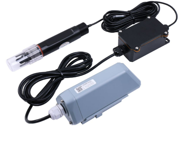 SenseCAP S2106 - LoRaWAN® pH Sensor